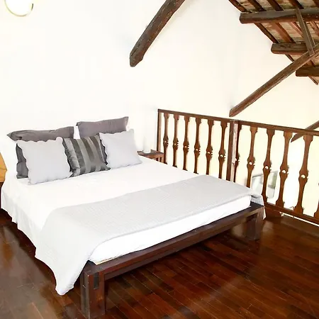 Vicolo Moroni Apartment Rome